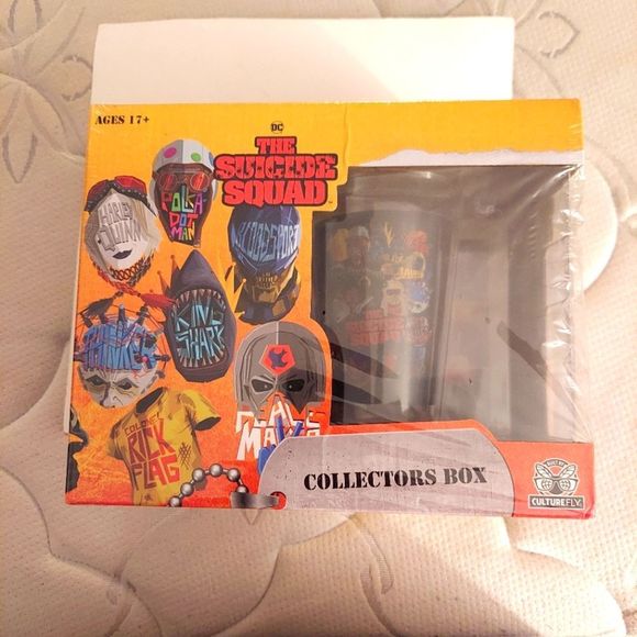 Rare- DC Comics The Suicide Squad Collector Box – 5 Collectible Items - Picture 3 of 8